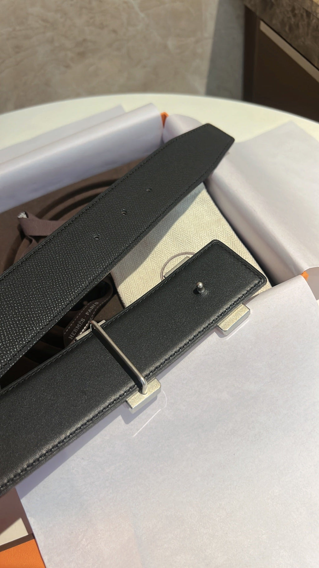 HM CONSTANCE BELT BUCKLE & REVERSIBLE BLACK LEATHER STRAP 42MM|Hermès belt