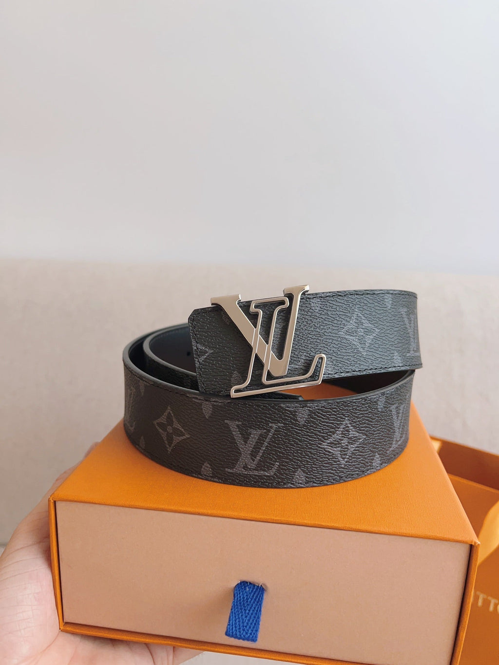 LOUIS VUITTON LV 25S BELT 40 MM IN BLACK MIX GREY CALFSKIN 593206