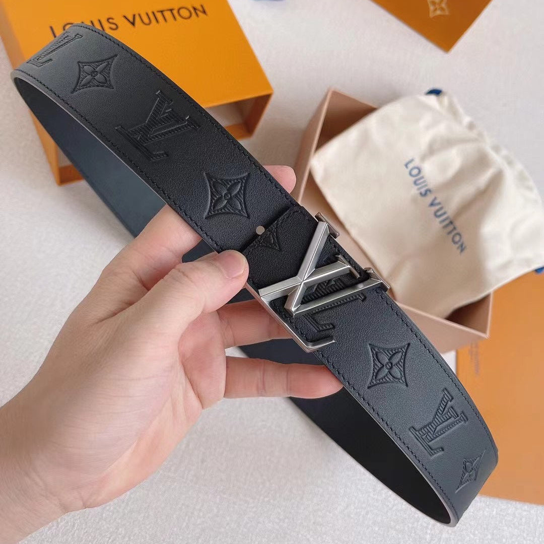 LOUIS VUITTON LV 25S BELT 40 MM IN BLACK CALFSKIN 593215